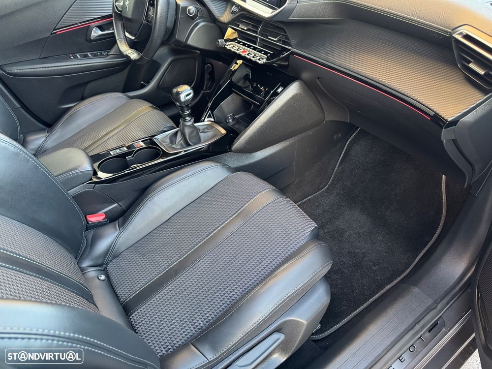 Peugeot 208 1.2 PureTech GT - 17