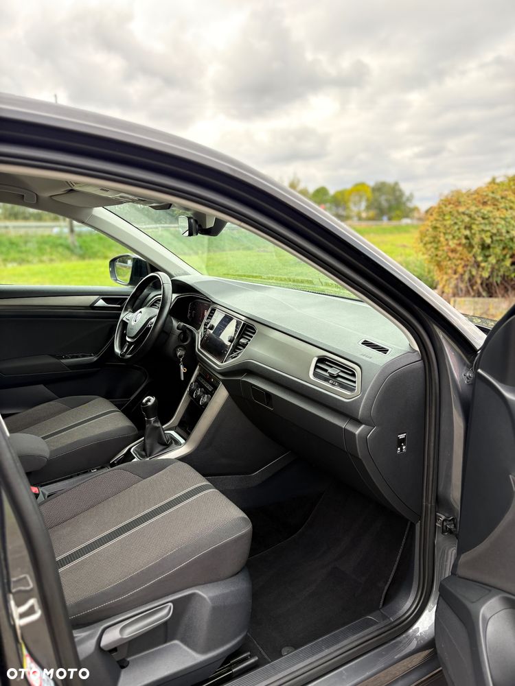 Volkswagen T-Roc 1.0 TSI Active - 25