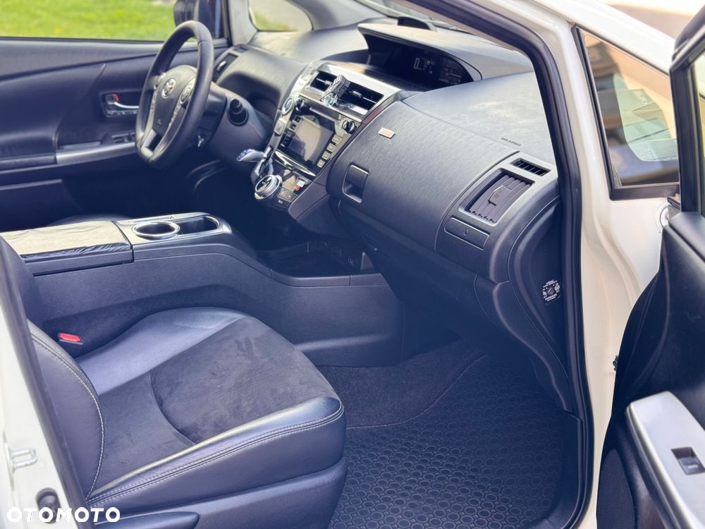 Toyota Prius+ Hybrid 135 Prestige - 12