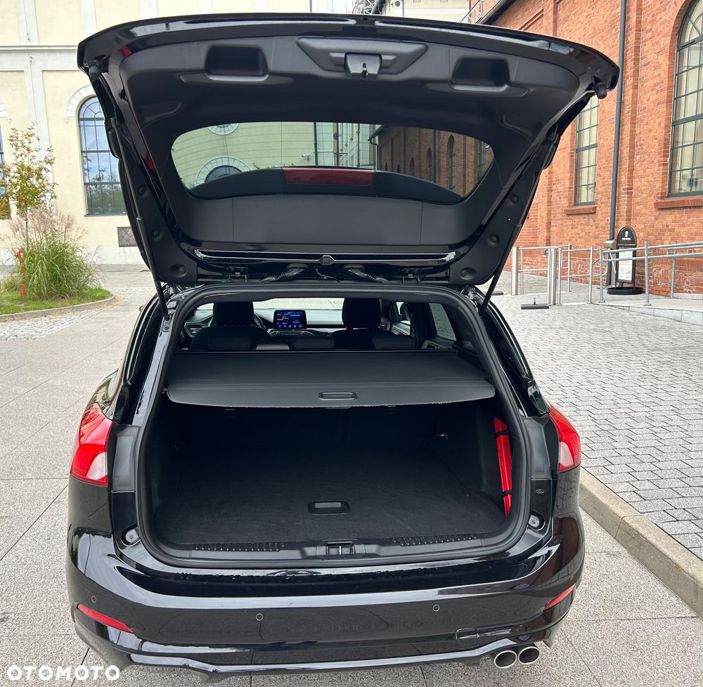 Ford Focus - 32