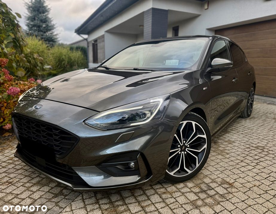 Ford Focus 2018 photo 2