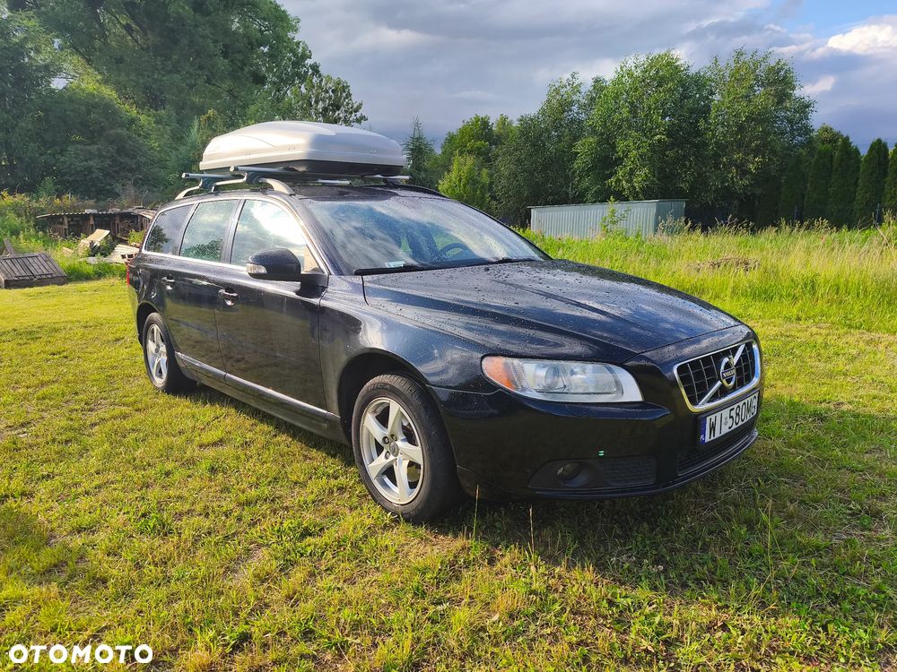 Volvo V70 2.0 Momentum - 1