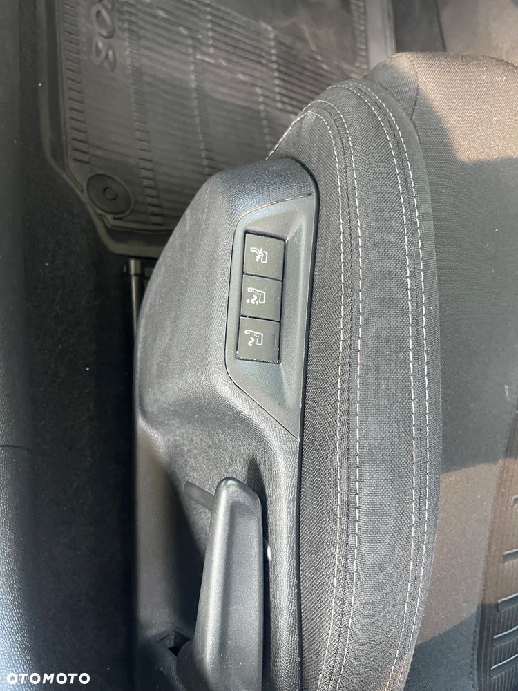 Peugeot 308 1.6 THP Allure - 23