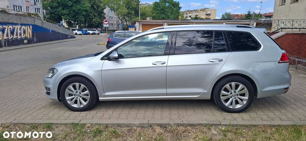 Volkswagen Golf 1.6 TDI DPF BlueMotion Technology DSG Comfortline - 8