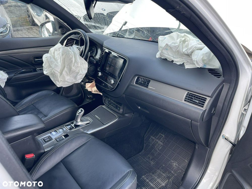 Mitsubishi Outlander 2.4 4WD Spirit - 9
