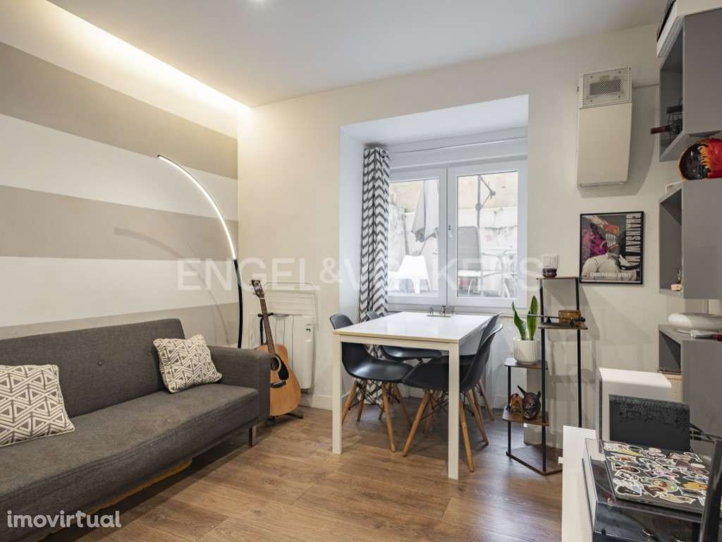 T1 único em Campo de Ourique com terraço amplo - Grande imagem: 5/25