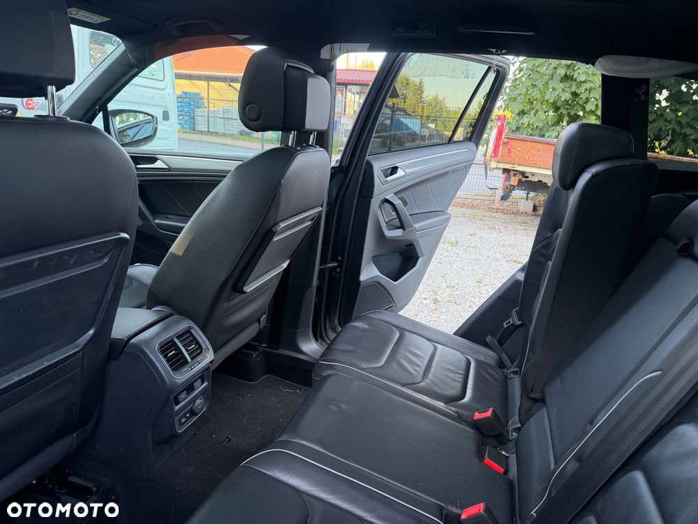Volkswagen Tiguan 2.0 TDI SCR 4MotION DSG R-Line - 8