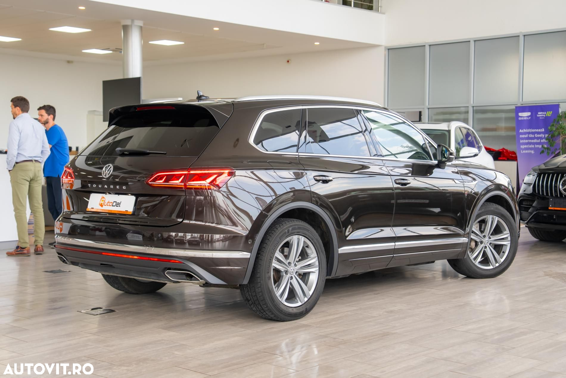 Volkswagen Touareg 3.0 V6 TDI 4Motion DPF Automatik Elegance - 4