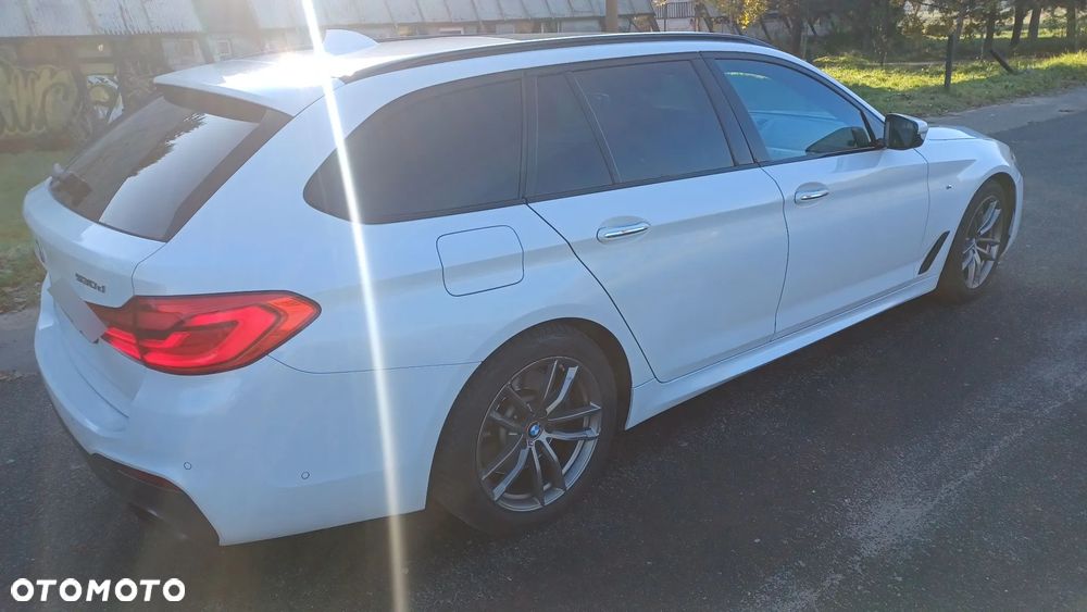 BMW Seria 5 530d xDrive M Sport sport - 37
