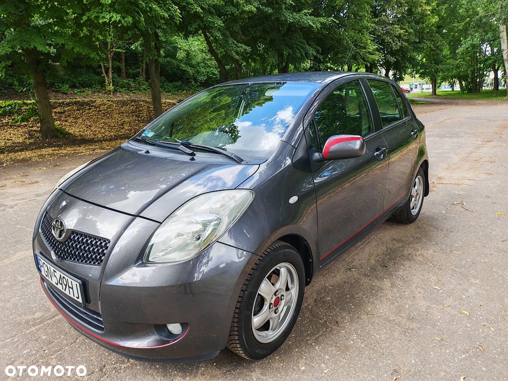 Toyota Yaris 1.0 VVT-i - 4