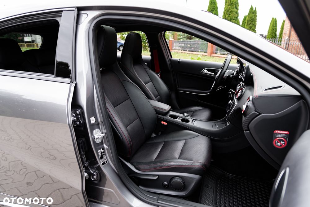 Mercedes-Benz Klasa A 250 Sport 4Matic 7G-DCT - 25