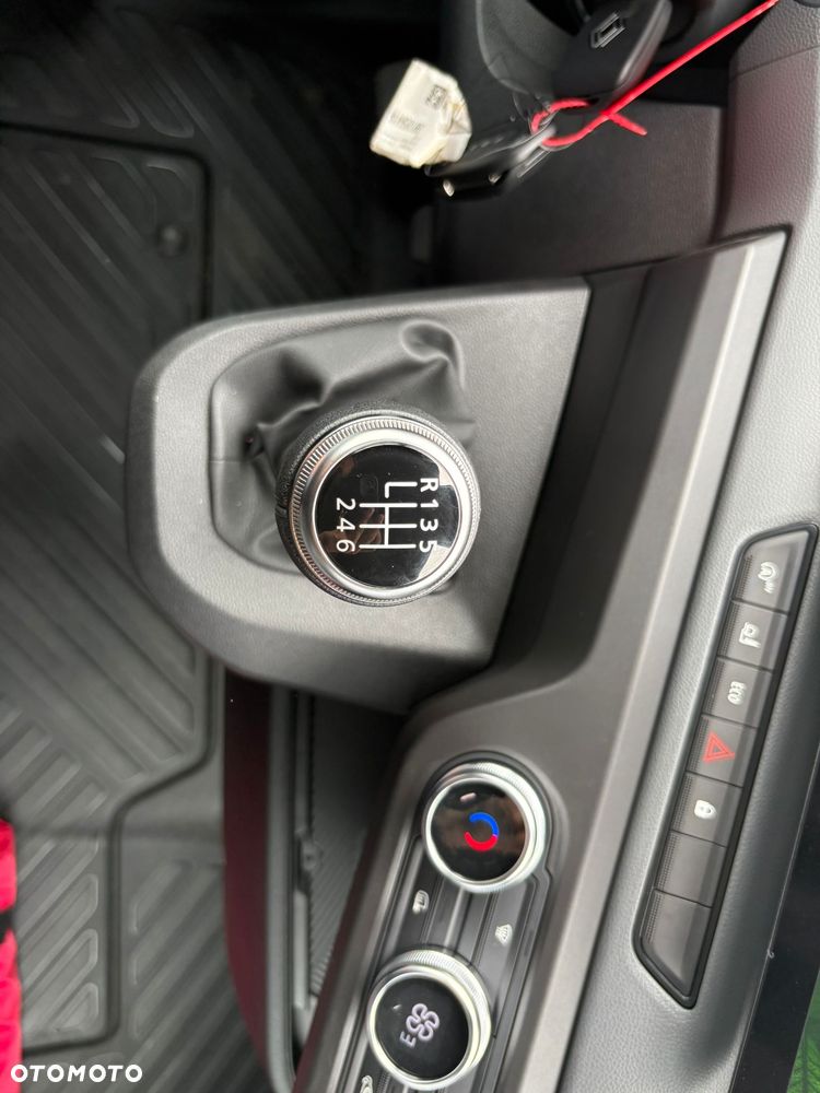 Renault nowy Master kontener 8 EP - 24