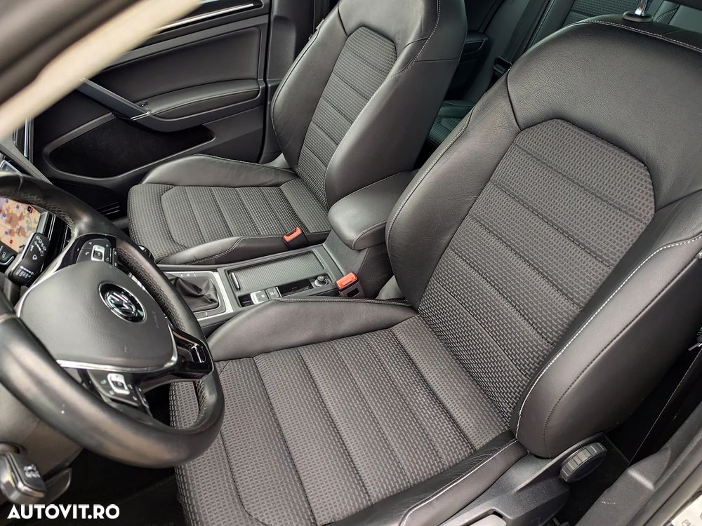 Volkswagen Golf 1.6 TDI BlueMotion Technology Lounge - 6