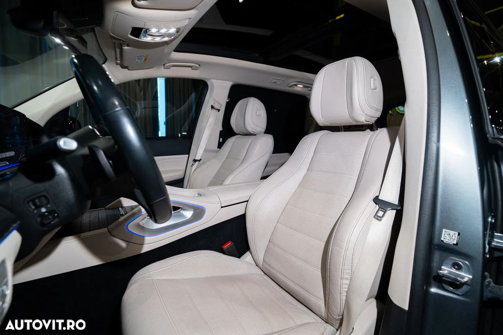 Mercedes-Benz GLS - 33