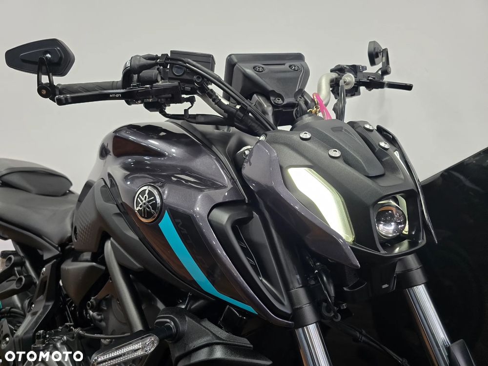 Yamaha MT - 22