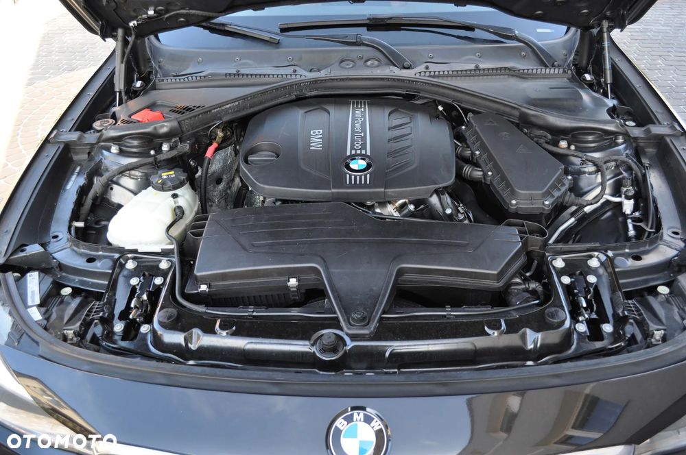 BMW 3GT 318d Luxury Line - 27