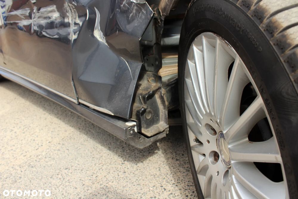 Mercedes-Benz Klasa E 250 CDI DPF BlueEFFICIENCY Automatik Avantgarde - 22