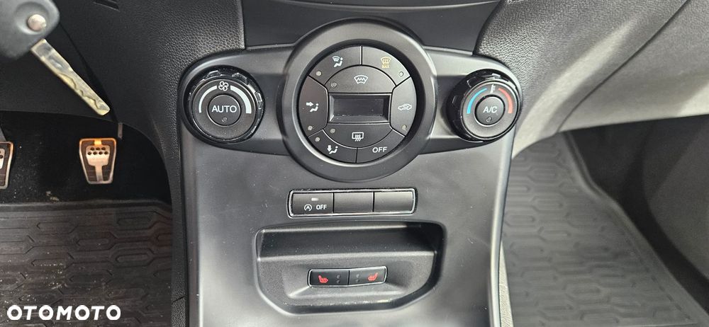 Ford Fiesta - 17