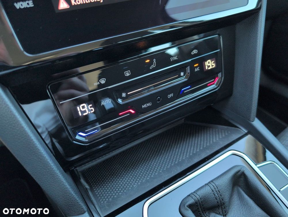 Volkswagen Passat Variant 1.5 TSI EVO Business DSG - 25