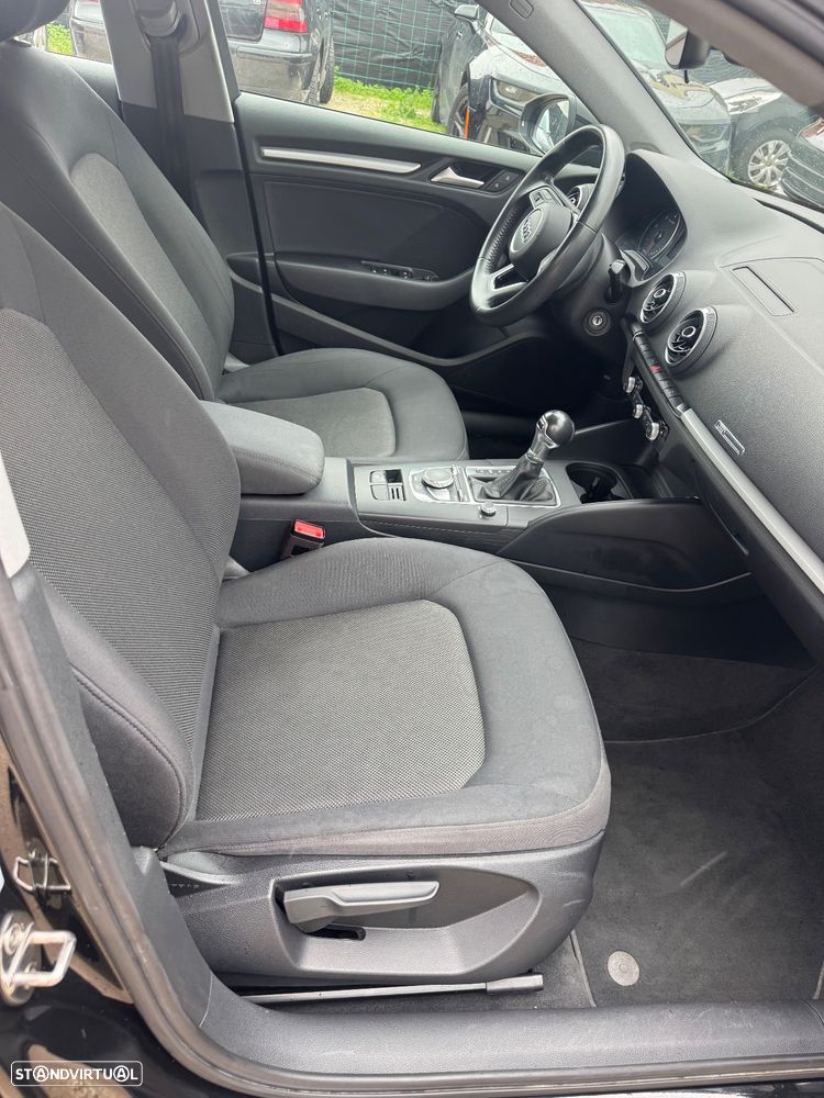 Audi A3 Limousine 1.6 TDI S tronic sport - 14