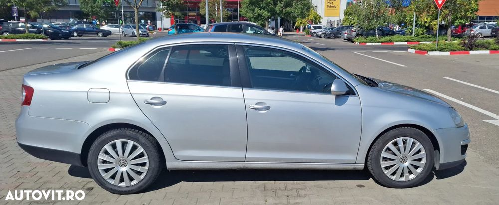 Volkswagen Jetta 1.9 TDI Comfortline - 6