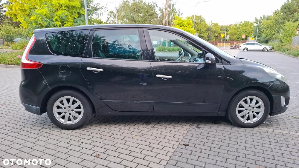 Renault Scenic 1.9 dCi Privilege Euro5 - 8