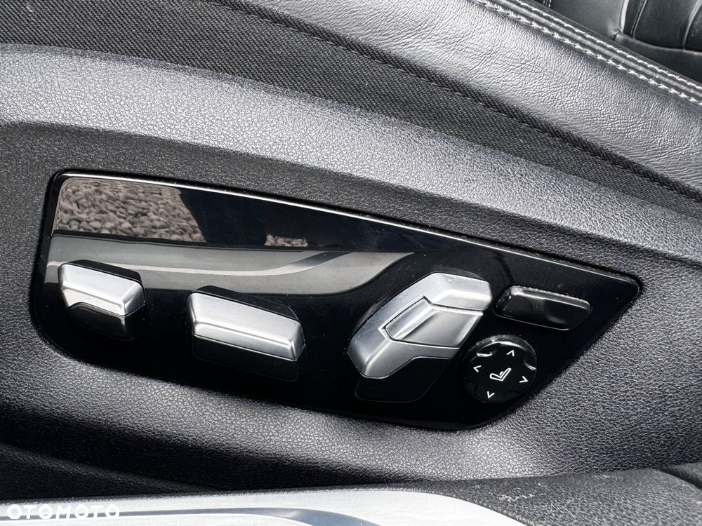 BMW Seria 7 - 18