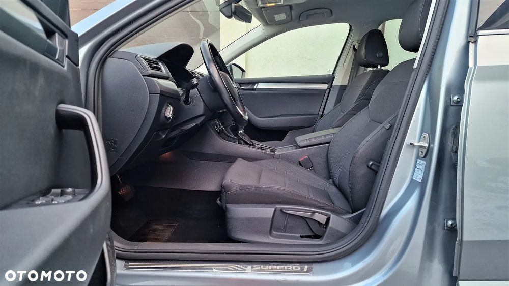 Skoda Superb 1.5 TSI ACT Style DSG - 8