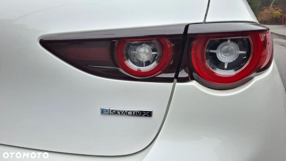 Mazda 3 e-SKYACTIV-X 186 M HYBRID TAKUMI - 27
