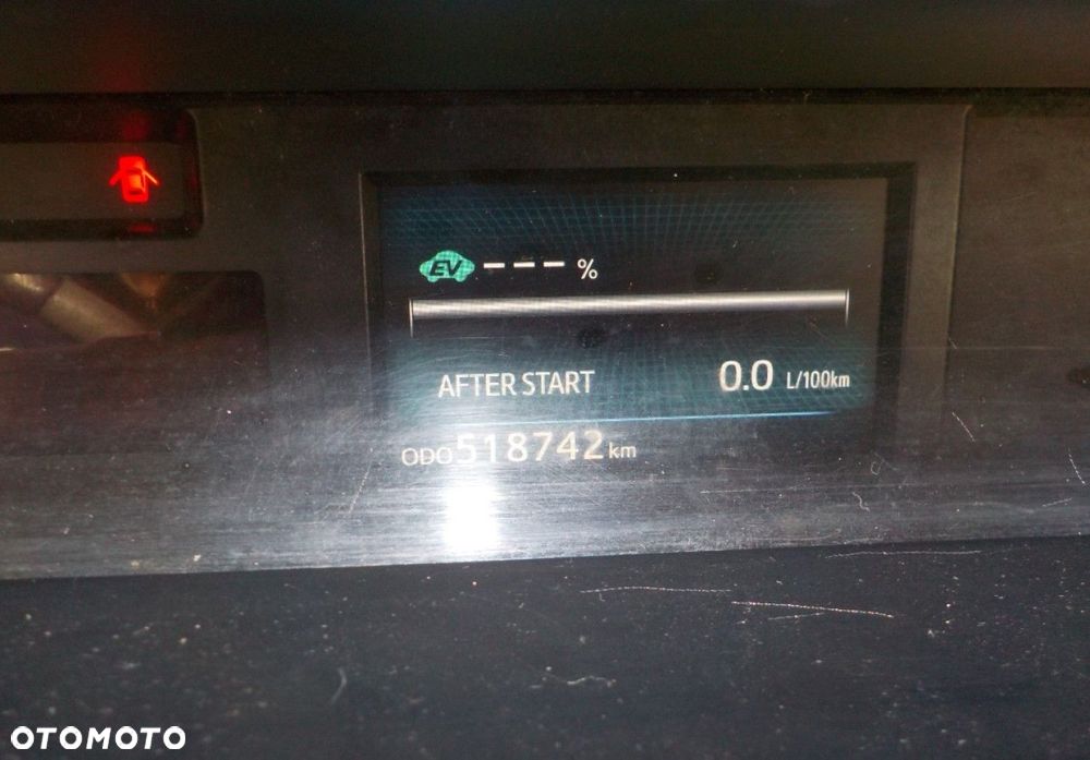 Toyota Prius+ - 28