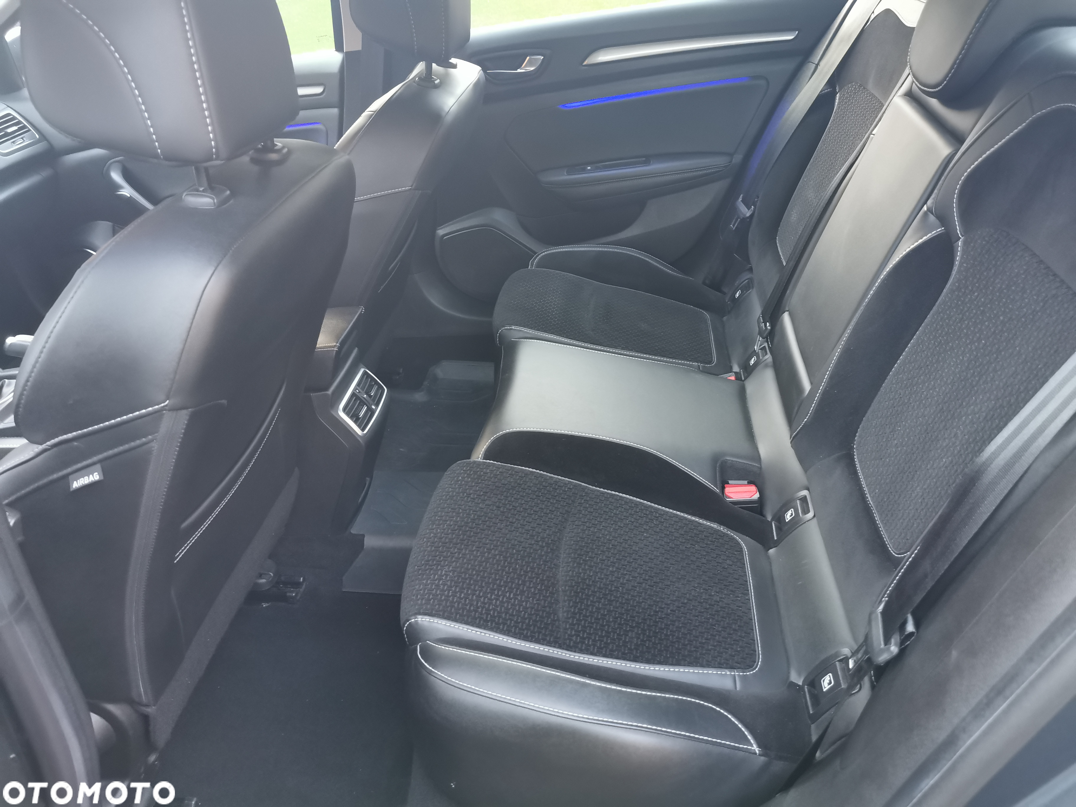 Renault Megane 1.5 Blue dCi Intens - 22