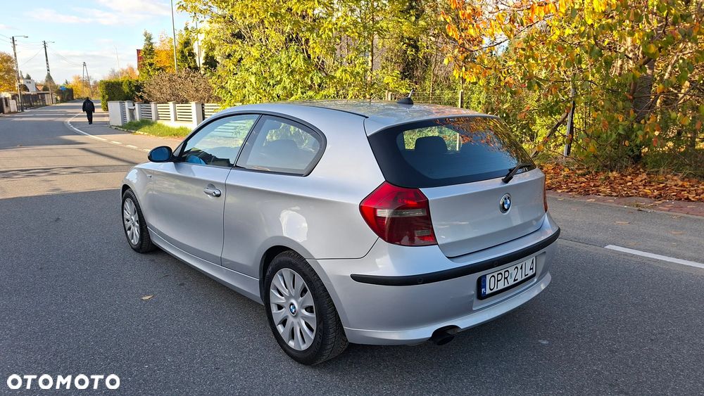 BMW Seria 1 2008 photo 5