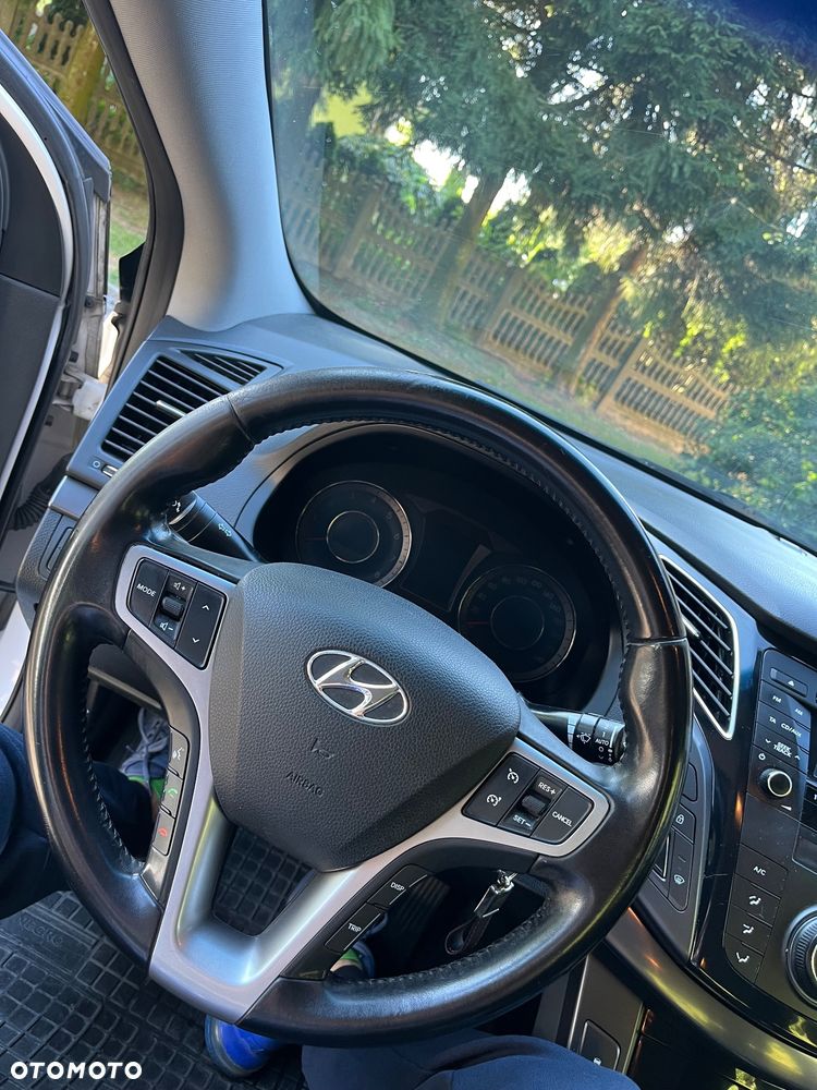 Hyundai i40 2.0 GDI Comfort + - 17