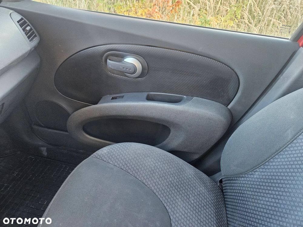 Nissan Micra 1.6 160SR - 10