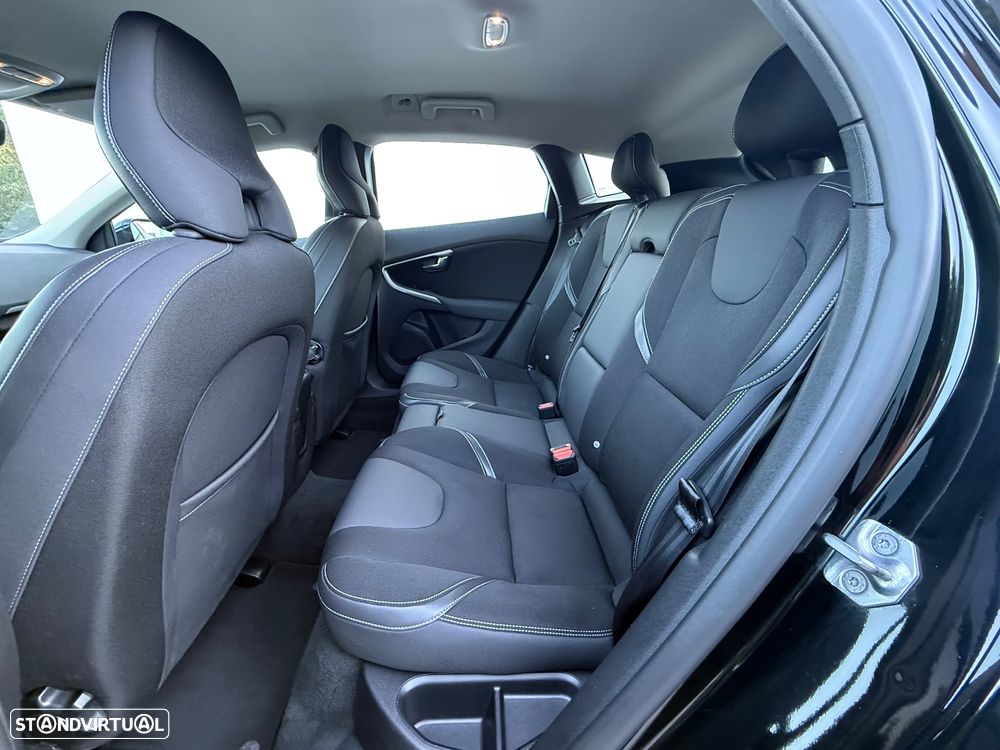 Volvo V40 1.6 D2 Kinetic Eco - 31