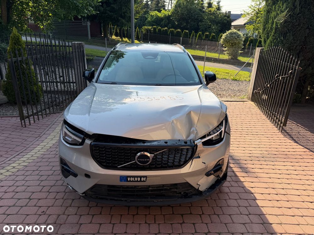 Volvo XC 40 B5 B AWD Ultimate Dark - 2