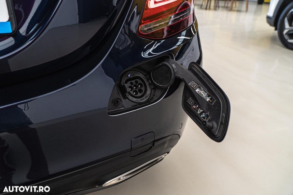 Mercedes-Benz C 300 e 9G-TRONIC AMG Line - 35