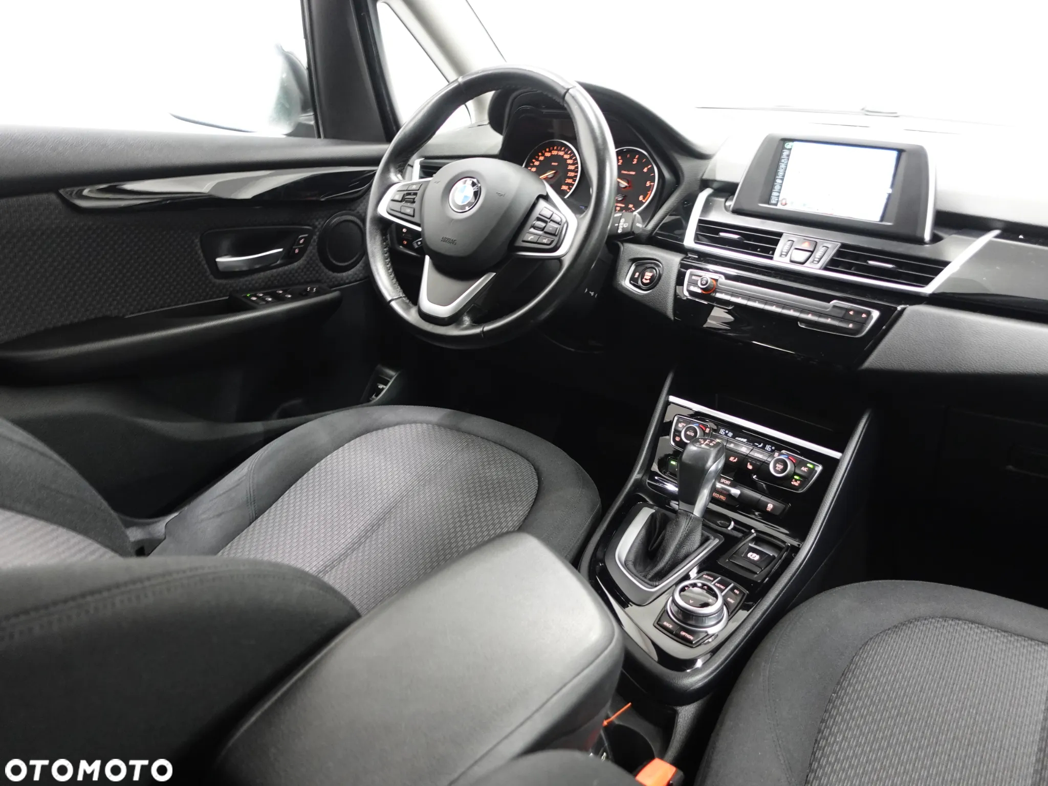 BMW Seria 2 218d Gran Tourer Advantage - 33