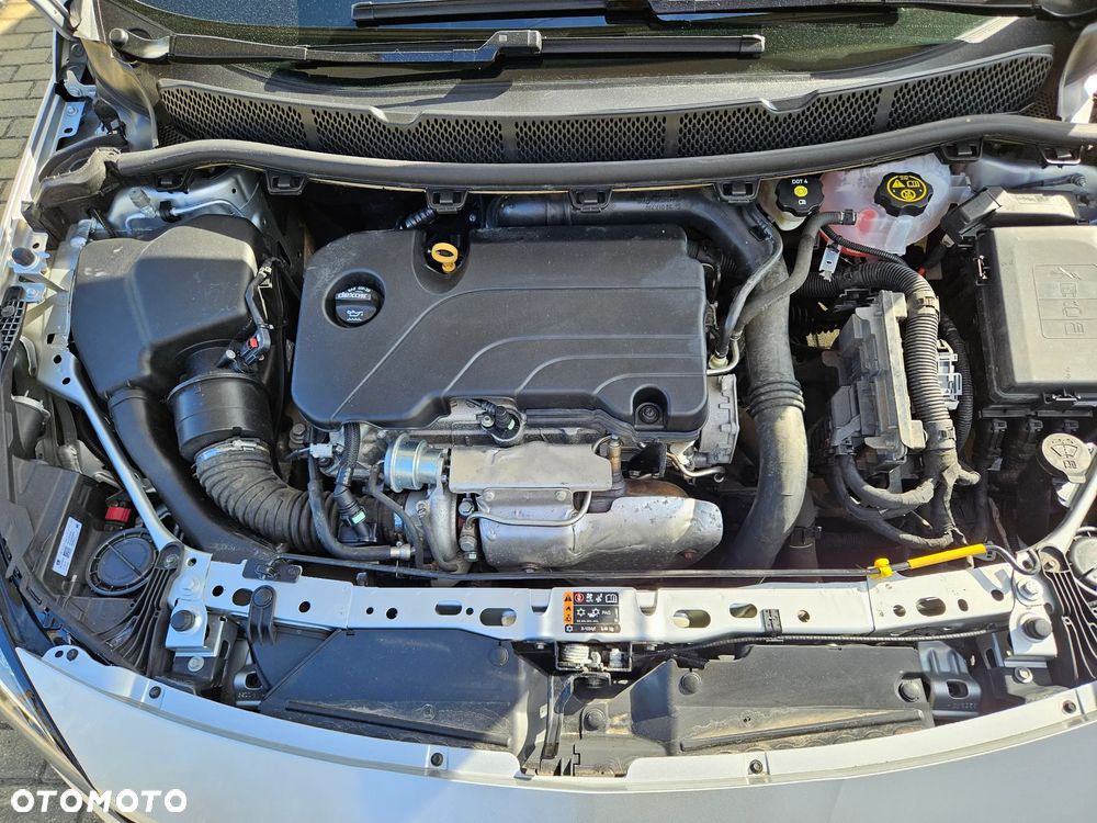 Opel Astra 1.4 T Enjoy - 39