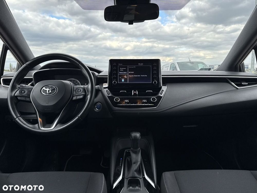 Toyota Corolla - 10