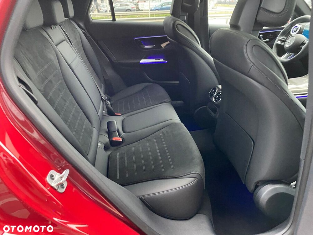 Mercedes-Benz GLC - 21