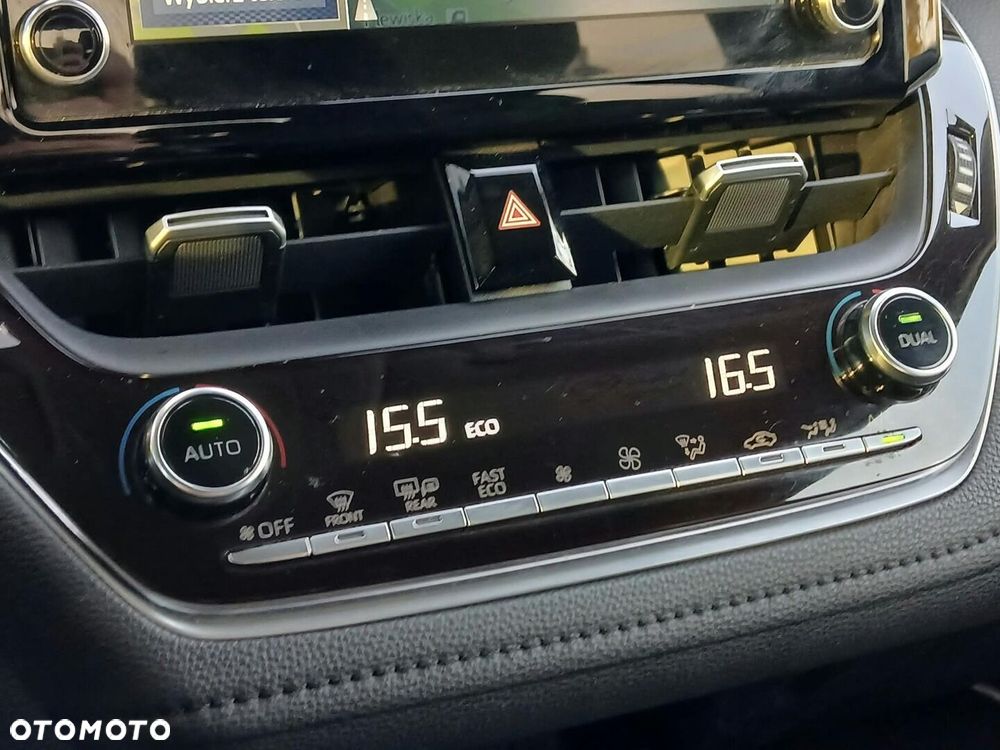 Toyota Corolla - 22