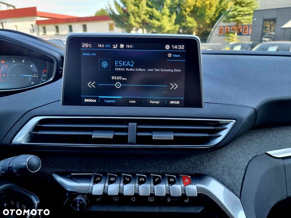 Peugeot 3008 1.5 BlueHDi Allure S&S - 18