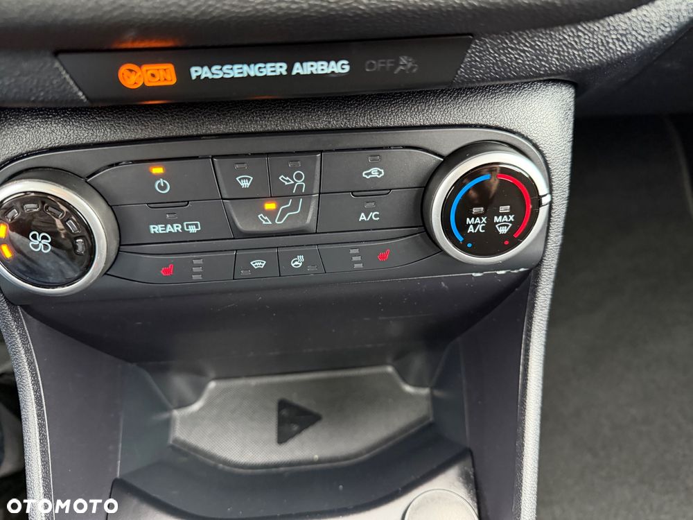 Ford Fiesta 1.1 S&S COOL&CONNECT - 20