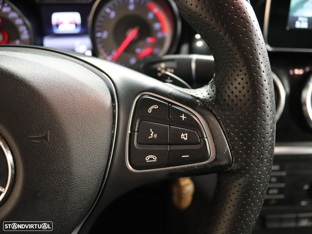 Mercedes-Benz CLA 180 d Shooting Brake Urban Aut. - 21