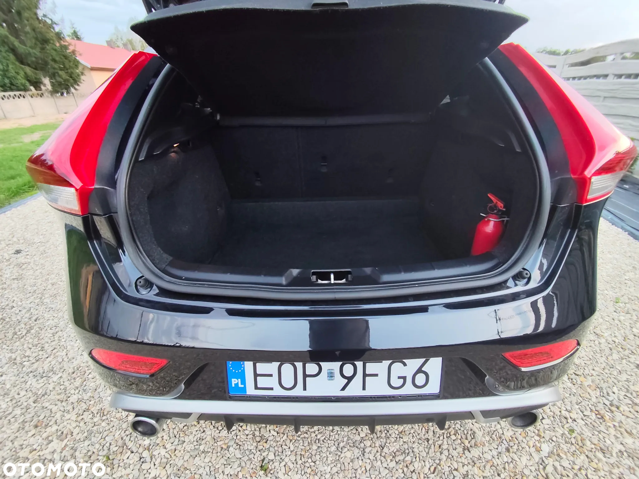 Volvo V40 D2 R-Design Summum - 19