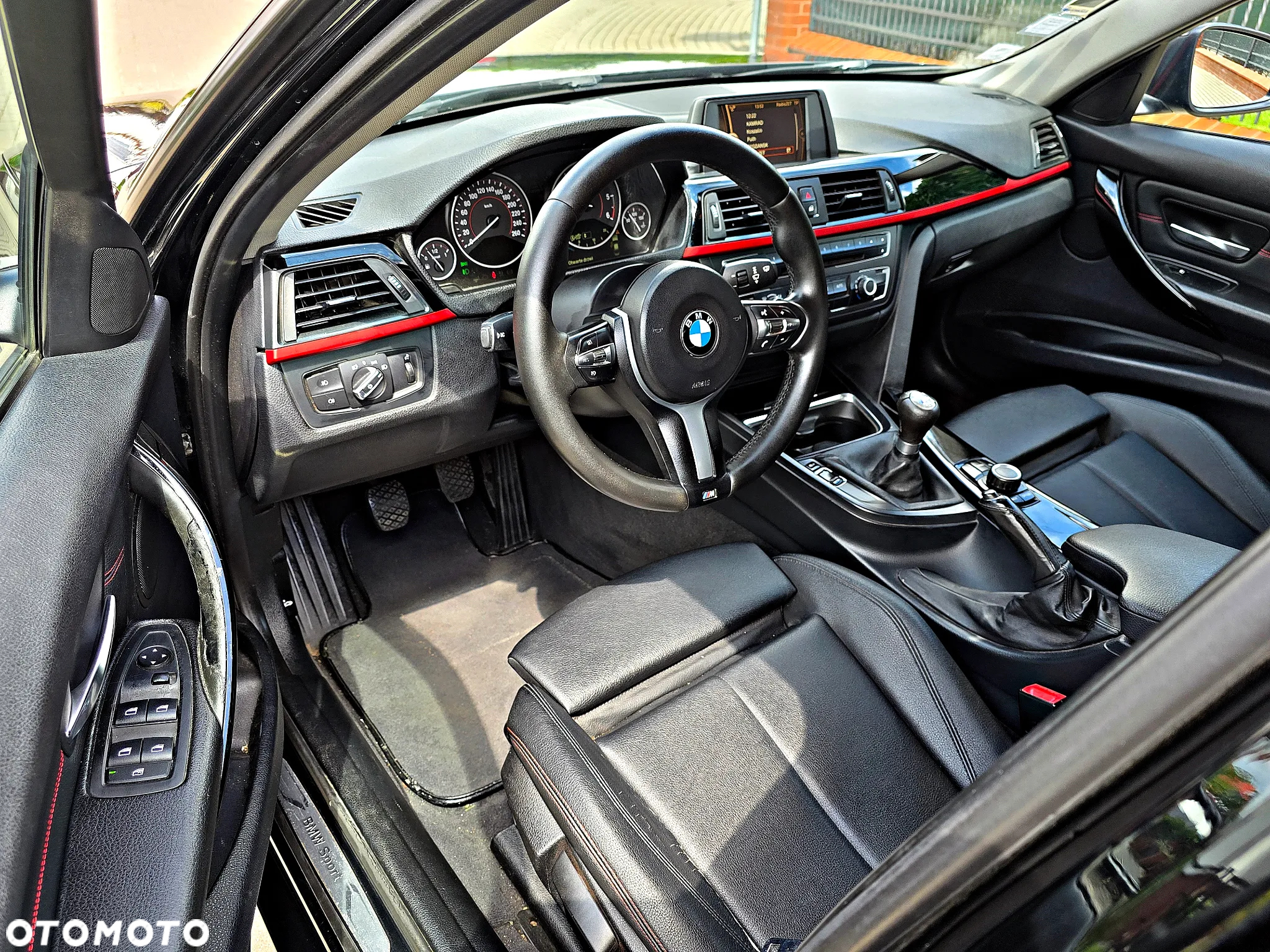 BMW Seria 3 320d Sport Line - 5