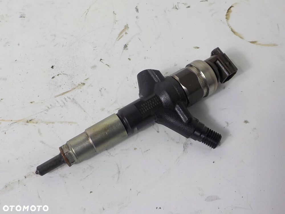 SUBARU FORESTER III SH LEGACY V 2.0D WTRYSKIWACZ 16613AA030 - 1