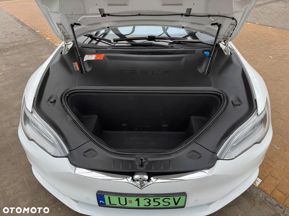 Tesla Model S - 16