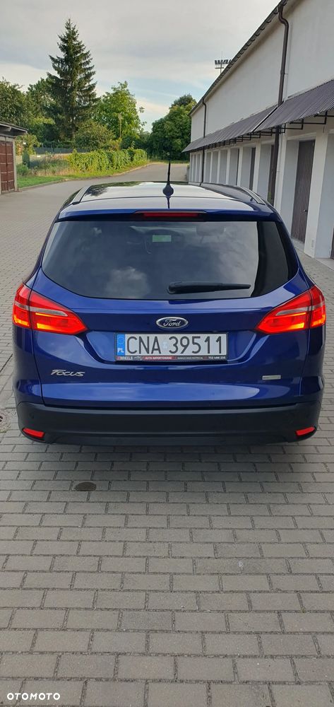 Ford Focus 1.0 EcoBoost Titanium - 25